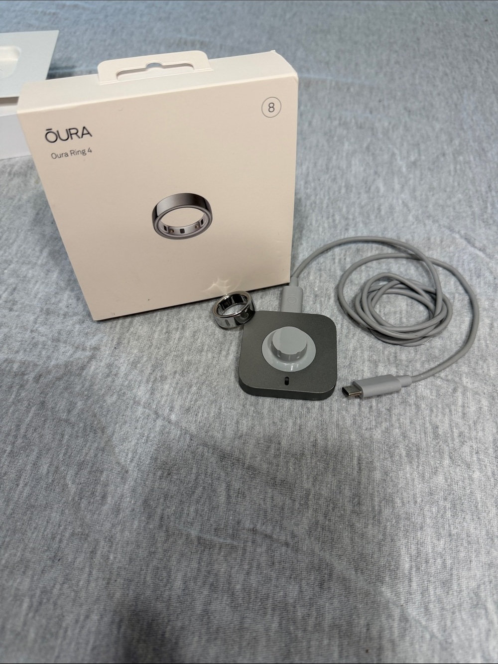 Oura Ring 4 Smart Sleep & Activity Tracker - Silver (size 8)